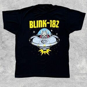 Space Bunny Blink-182 2024 Tour T-shirt Men’s Size (L)